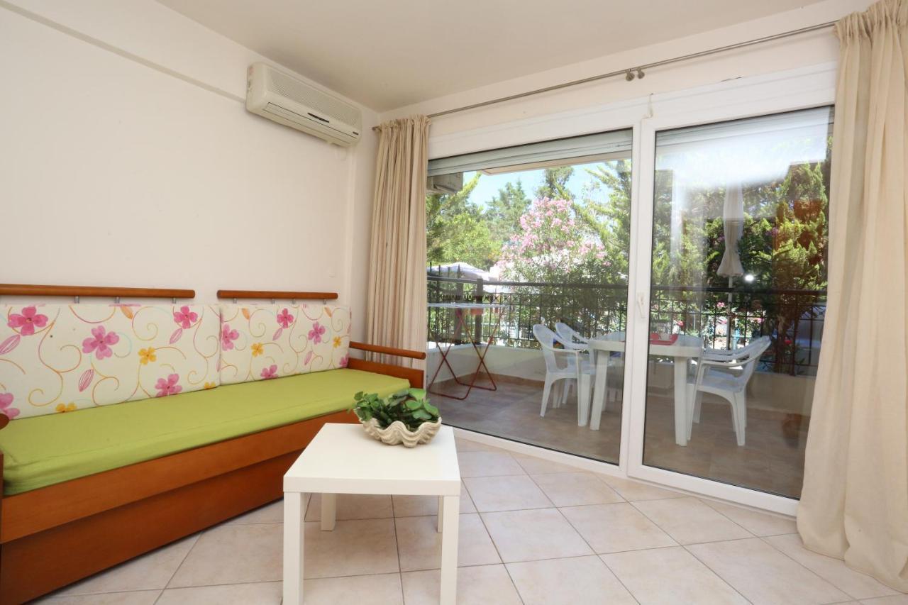 Palia Platia Apartments Pefkochori Bagian luar foto