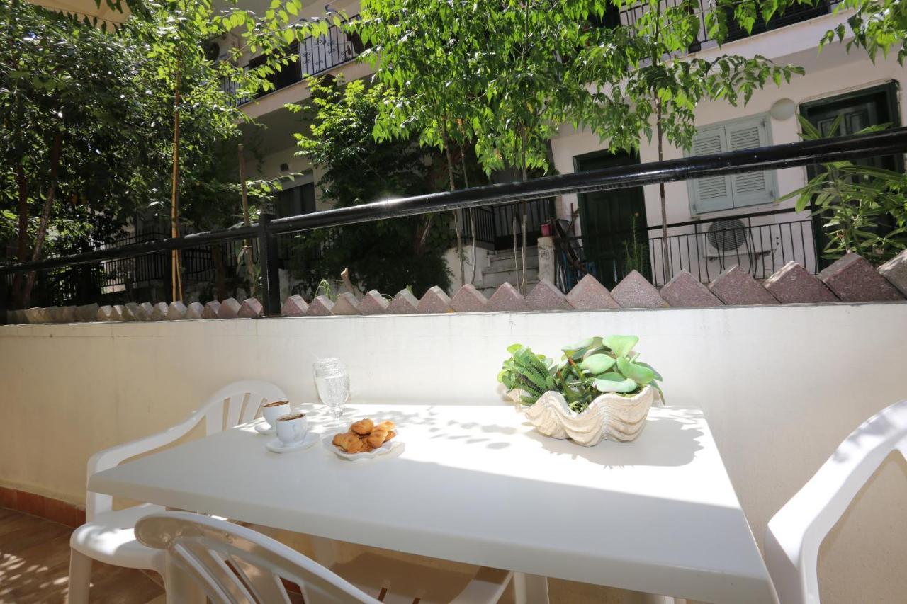 Palia Platia Apartments Pefkochori Bagian luar foto