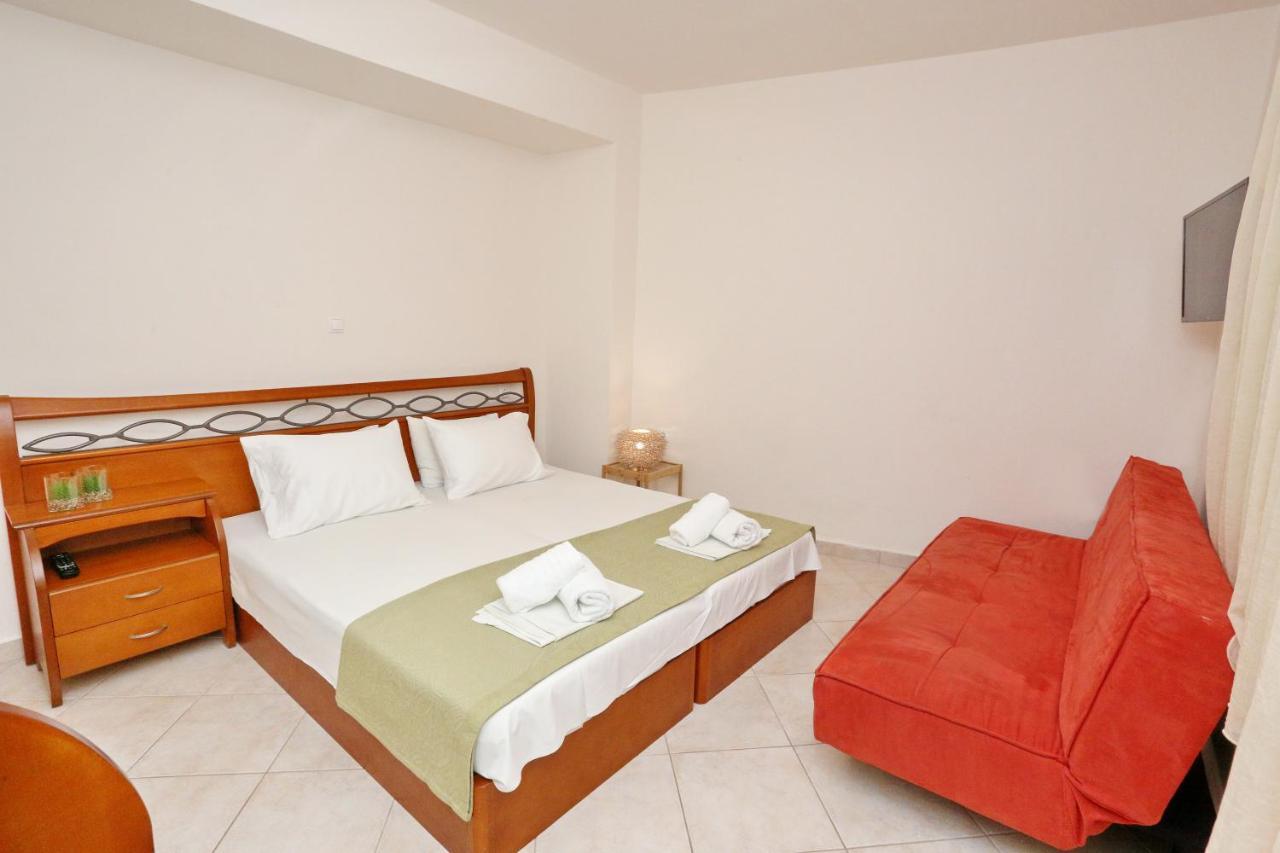 Palia Platia Apartments Pefkochori Bagian luar foto