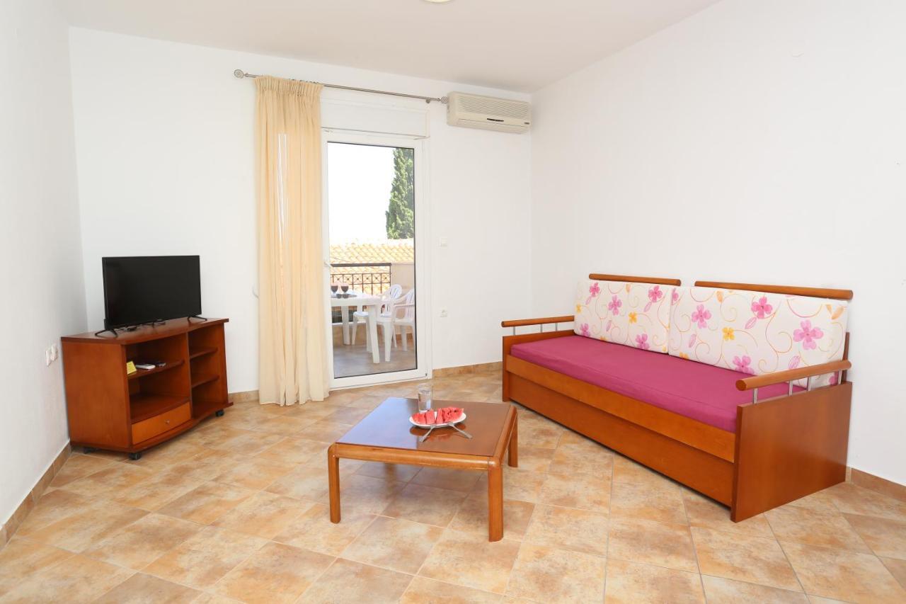 Palia Platia Apartments Pefkochori Bagian luar foto