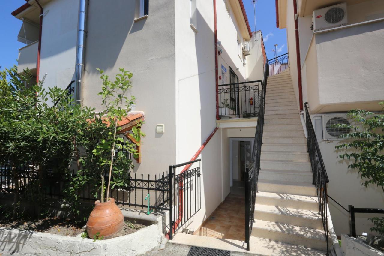 Palia Platia Apartments Pefkochori Bagian luar foto